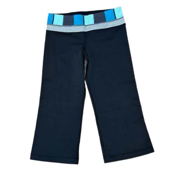 Lululemon Groove Crop NWT - Picture 1 of 10